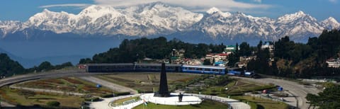 Nearby landmark, Neighbourhood, Natural landscape, Mountain view