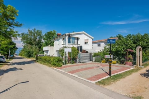 Property building, Spring, Day, Street view