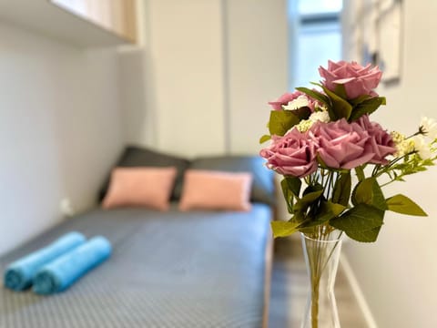 Bed, Photo of the whole room, Decorative detail, Bedroom, towels