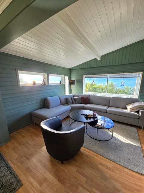 Lyngenfjord view House in Troms Og Finnmark