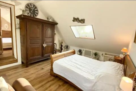 Les Anatidés, Quend House in Fort-Mahon-Plage