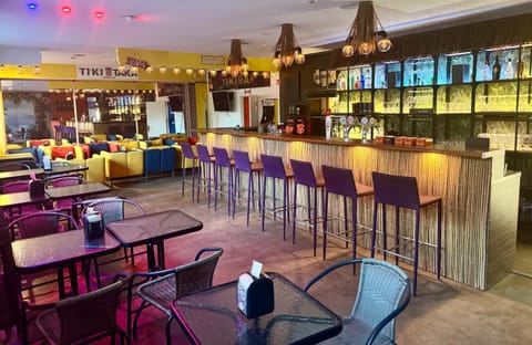 Restaurant/places to eat, Restaurant/places to eat, Communal lounge/ TV room, Nightclub / DJ, Nightclub / DJ, Lounge or bar, Food and drinks, Seating area, Drinks