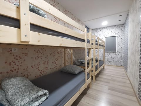 Photo of the whole room, bunk bed
