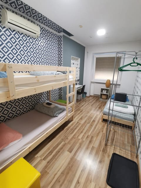 Bed, Photo of the whole room, Bedroom, bunk bed