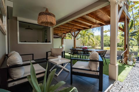 Dining area, Garden view