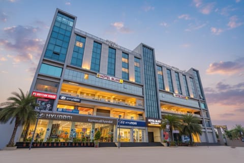 Property building, Facade/entrance