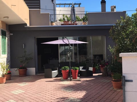 Guest House Lorenta near the beach Bed and Breakfast in Šibenik-Knin County, Croatia