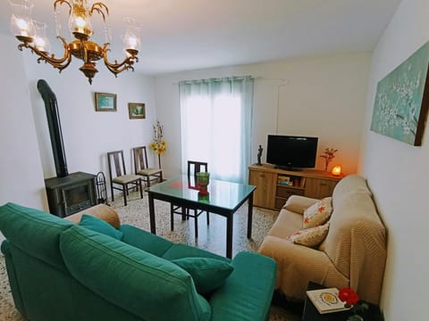 TV and multimedia, Living room, Dining area