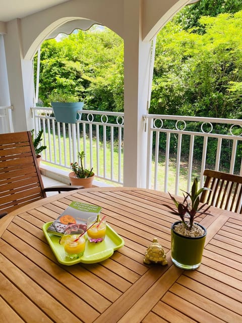 Balcony/Terrace, Dining area, Garden view, Drinks
