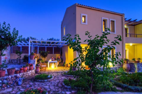 Property building, Patio, Garden, Garden, Seating area