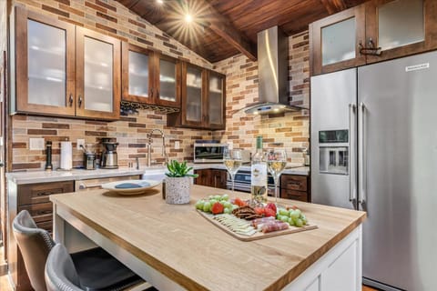 Food and drinks, kitchen