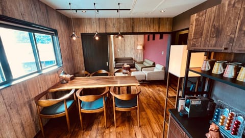 Coffee/tea facilities, Living room, Dining area
