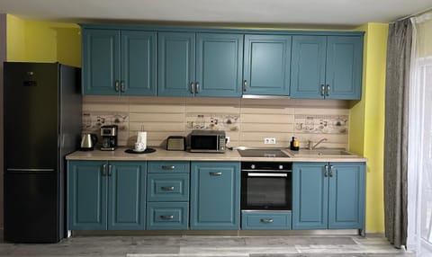 Coffee/tea facilities, dishwasher, minibar, pet friendly, toaster