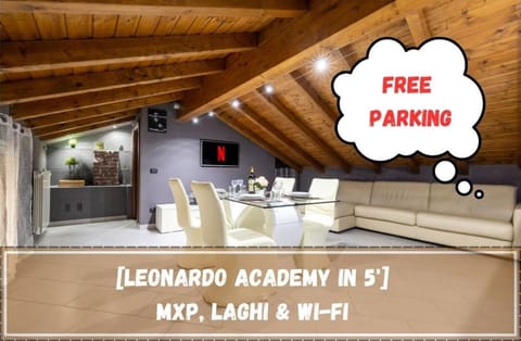 Communal lounge/ TV room, Living room, Dining area
