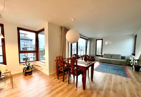 Balcony/Terrace, Living room