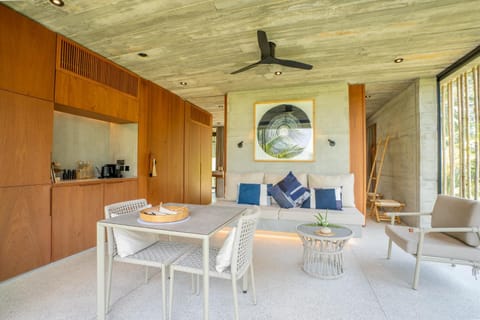 Living room, Seating area, minibar