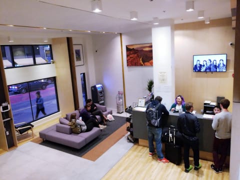 Staff, Lobby or reception, On site