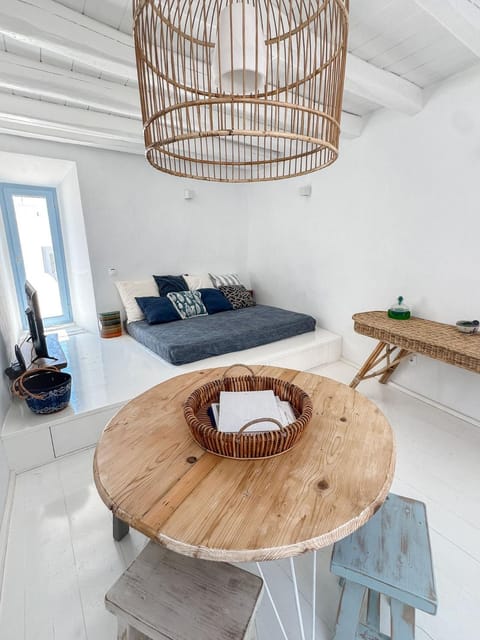 Brunella Paros House in Naousa