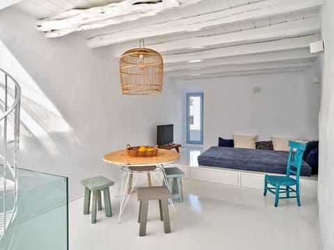 Brunella Paros House in Naousa