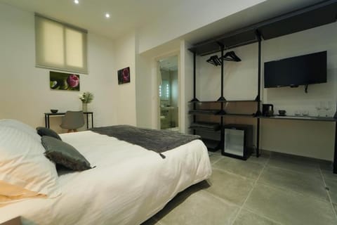 Private rooms with bathroom in Valletta Bed and Breakfast in Valletta
