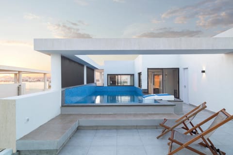 Day, View (from property/room), Balcony/Terrace, Swimming pool, Swimming pool