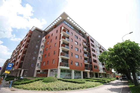 Property building, Neighbourhood, Street view, Location