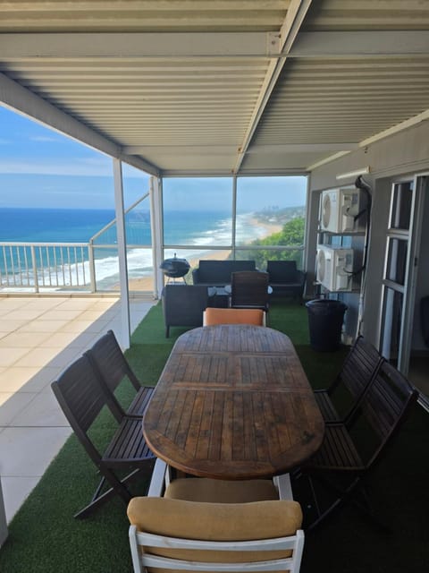 Patio, Day, Natural landscape, View (from property/room), Balcony/Terrace, Seating area, Sea view