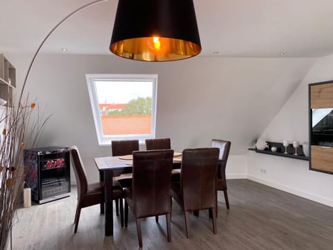 TV and multimedia, Living room, Seating area, Dining area, minibar