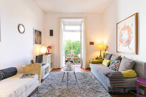 TV and multimedia, Living room, Garden view