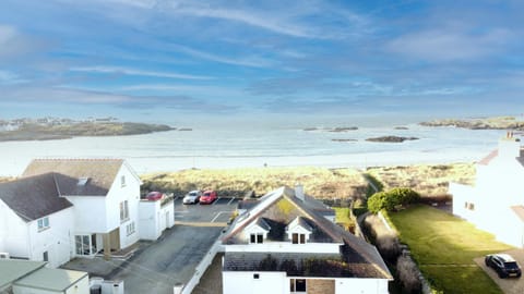 BEACH SIDE Sea Shanty House House in Trearddur Bay