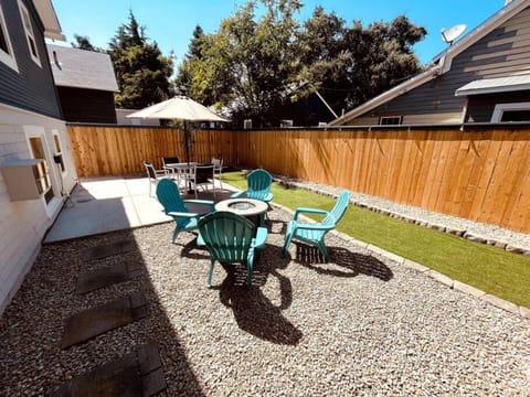 Patio, Seating area, Garden view