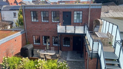 Property building, Patio, Day, View (from property/room), Balcony/Terrace
