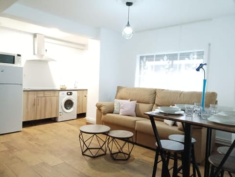 Kitchen or kitchenette, stove, washing machine