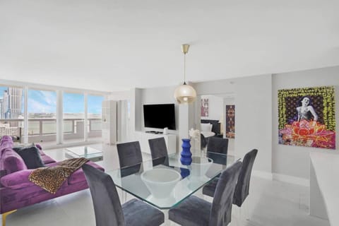 TV and multimedia, Balcony/Terrace, Living room, Dining area, Sea view