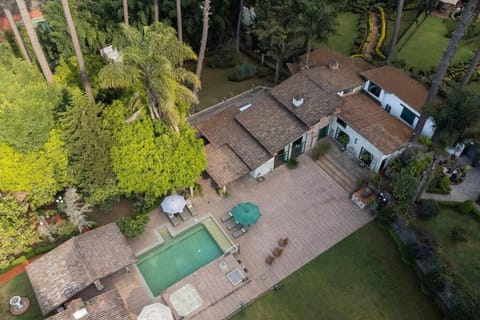 ¡Increíble casa en Avándaro para 10 personas! House in Valle de Bravo