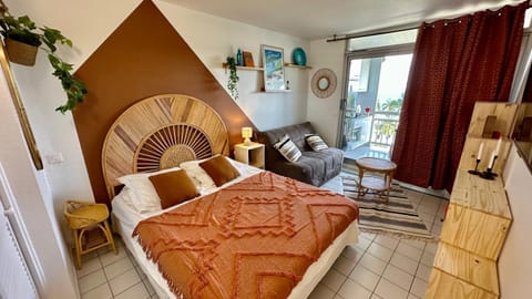 Decorative detail, Bedroom