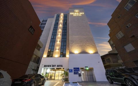 Property building, Night, City view, Location