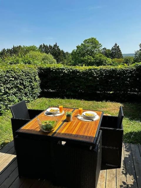 Day, Garden, Dining area, Garden view