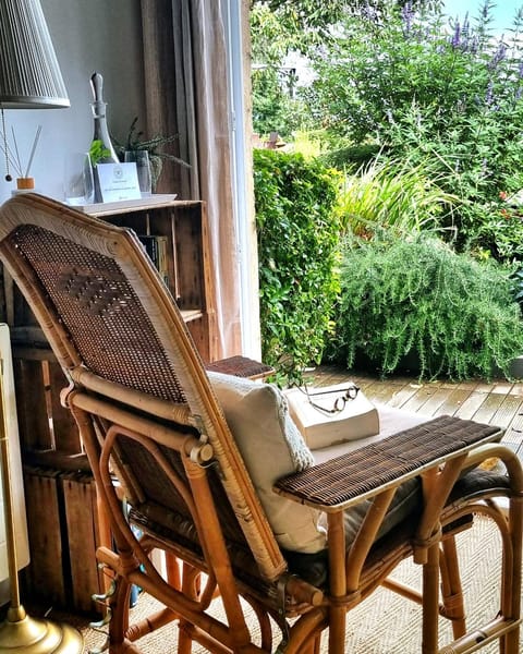 À La Perrière Location de Chambre d'Hôte - Double Perspective Bed and Breakfast in La Perrière