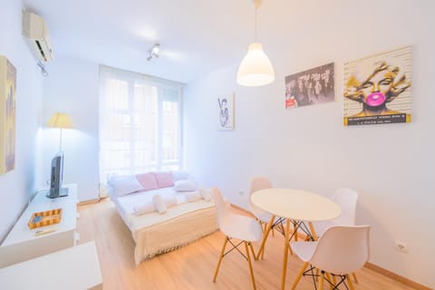 Photo of the whole room