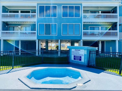 Sea Oats H205 by ALBVR - Come fall in love with this beautiful condo with some of the best views in the complex! House in West Beach