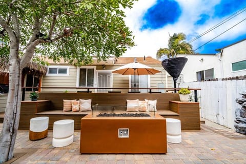 Pacific Beach Bungalow Just Steps to Beach House in Pacific Beach