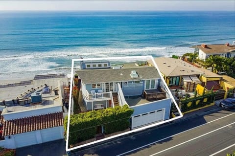 Beacons House in Leucadia
