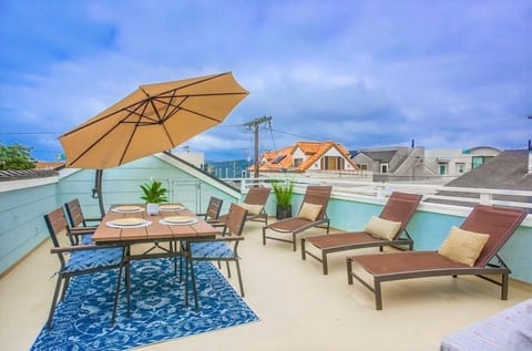 Beach Style 1 House in Mission Beach