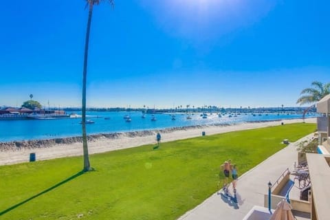 Beach Style 1 House in Mission Beach