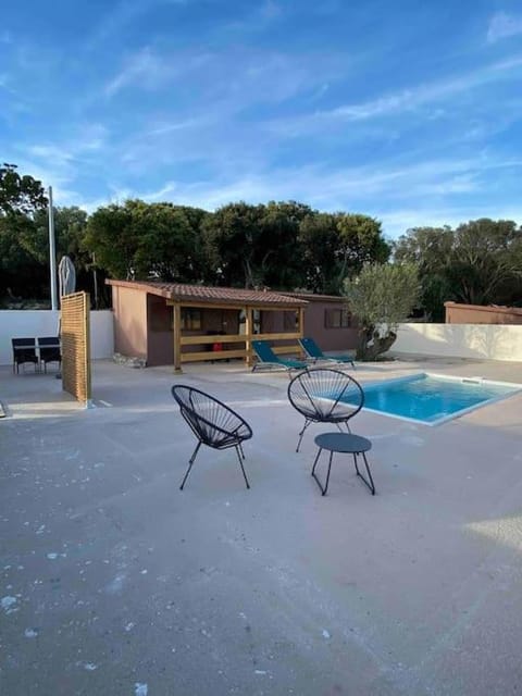 Grand chalet d’été avec piscine Chalet in Bonifacio