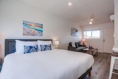 Strandway Suite 6 House in Mission Beach