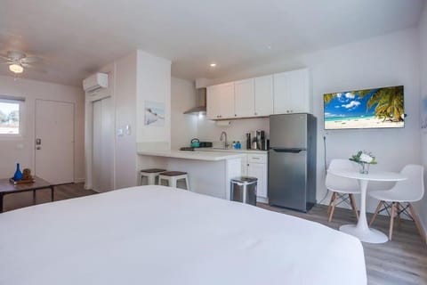 Strandway Suite 6 House in Mission Beach