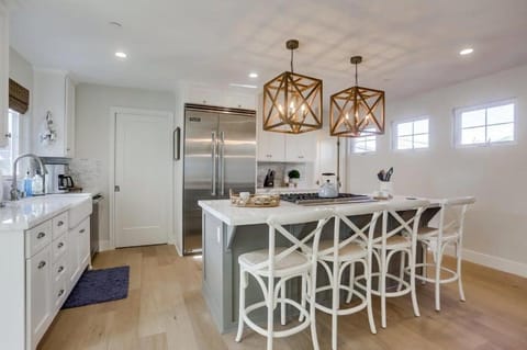 The Shores 4 House in La Jolla Shores