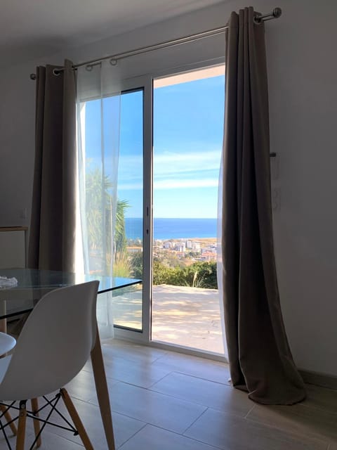 Logement entier vue mer Apartment in Bastia
